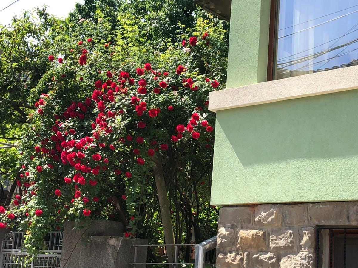 Apartamento Our House In The Town Veliko Tárnovo Exterior foto